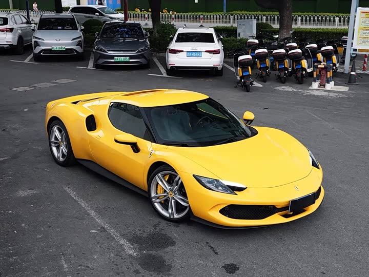 Фото 2 - Ferrari 296