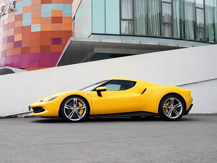 Фото 3 - Ferrari 296