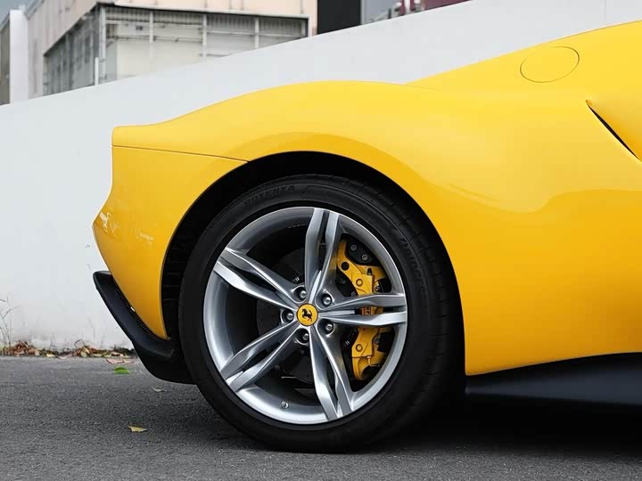 Фото 5 - Ferrari 296