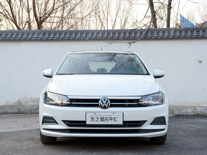 Фото 2 - Volkswagen Polo