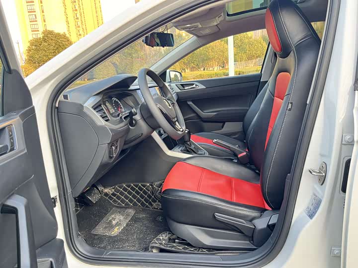 Фото 6 - Volkswagen Polo