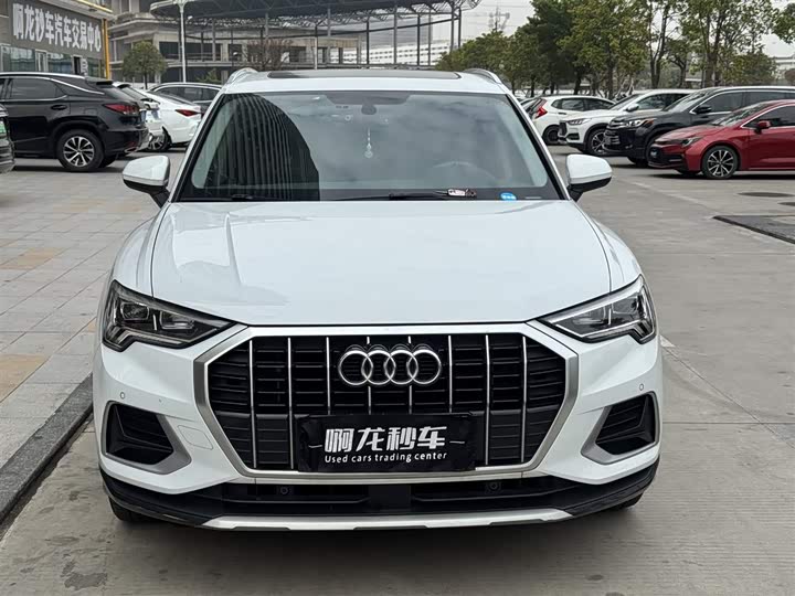 Фото 2 - Audi Q3