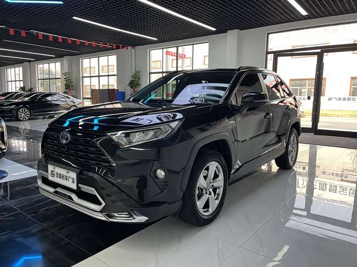 Фото 1 - Toyota RAV4 Hybrid