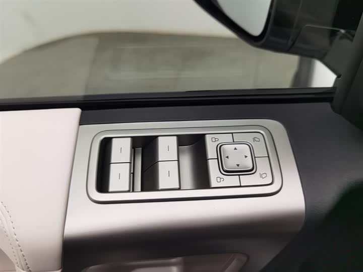 Фото 9 - Chery iCar V23