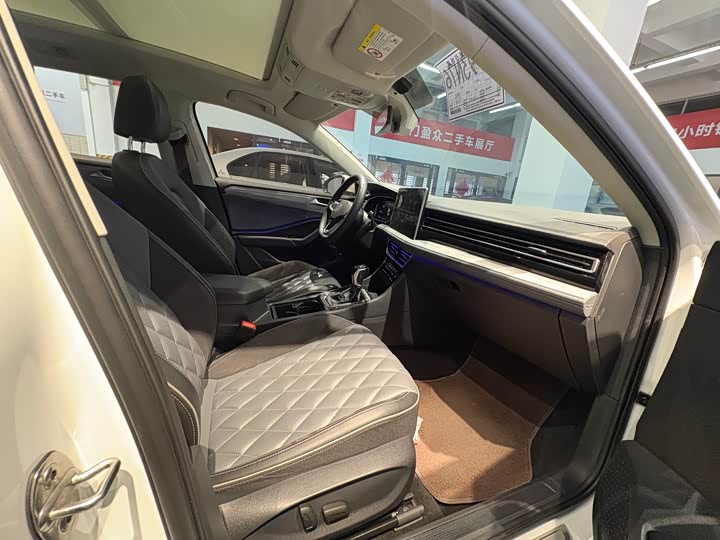 Фото 8 - Volkswagen Sagitar L