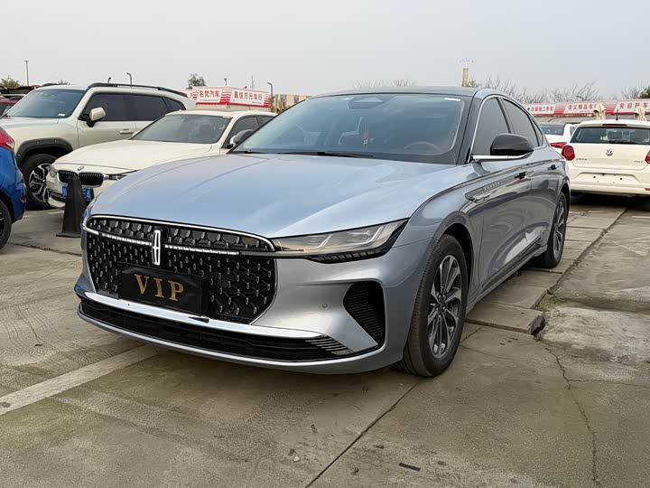 Фото 1 - Lincoln Z (Zephyr)