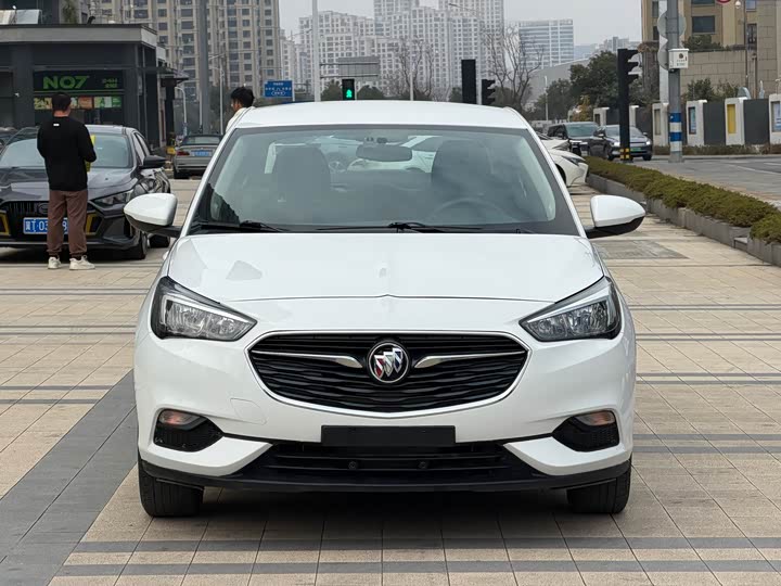 Фото 2 - Buick Excelle