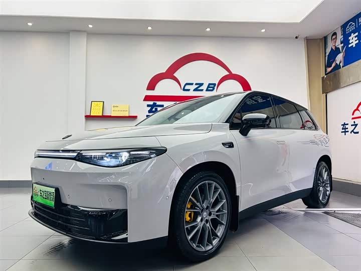 Фото 1 - Leapmotor C10