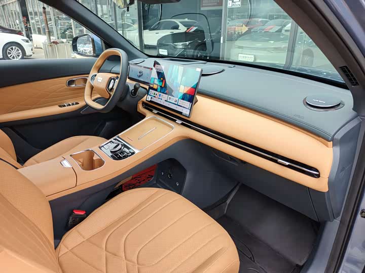 Фото 7 - Geely Galaxy Starship 7