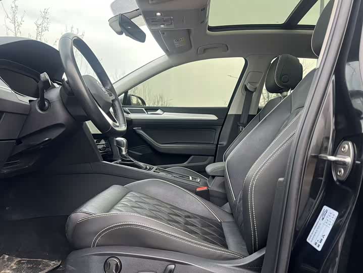 Фото 7 - Volkswagen Magotan GTE Hybrid