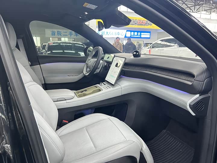 Фото 9 - Nio ES6