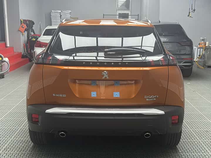 Фото 5 - Peugeot 2008
