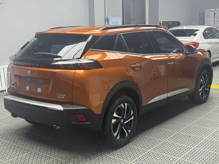 Фото 6 - Peugeot 2008