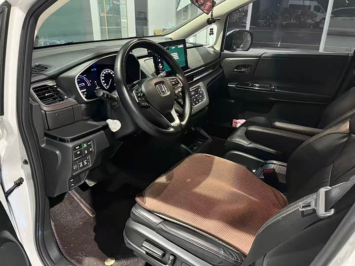 Фото 6 - Honda Odyssey