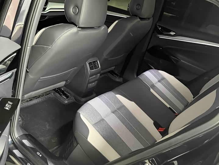 Фото 4 - Volkswagen ID.4 Crozz