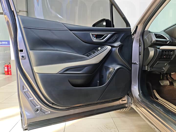 Фото 7 - Subaru Forester