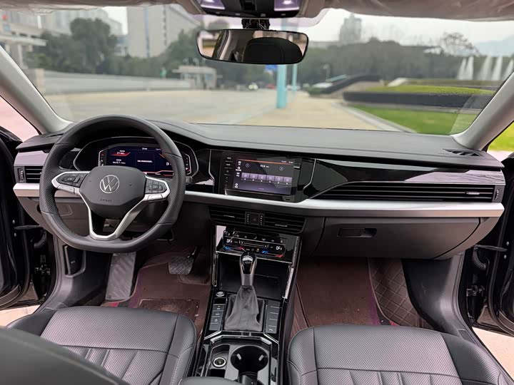 Фото 8 - Volkswagen Passat