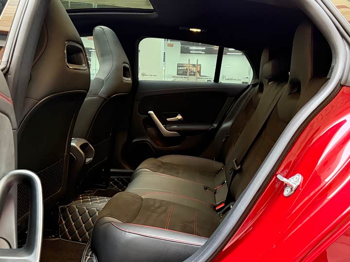 Фото 9 - Mercedes-Benz CLA-Class