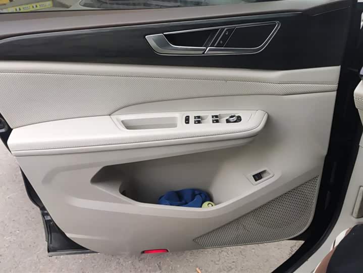 Фото 7 - Volkswagen Viloran