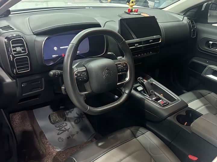 Фото 6 - Citroen C5 Aircross 2023