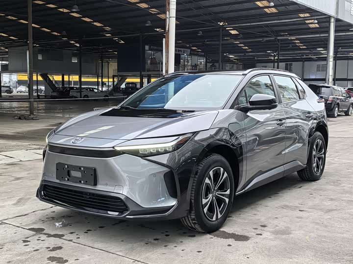 Фото 1 - Toyota bZ4X