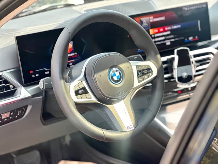 Фото 8 - BMW i3
