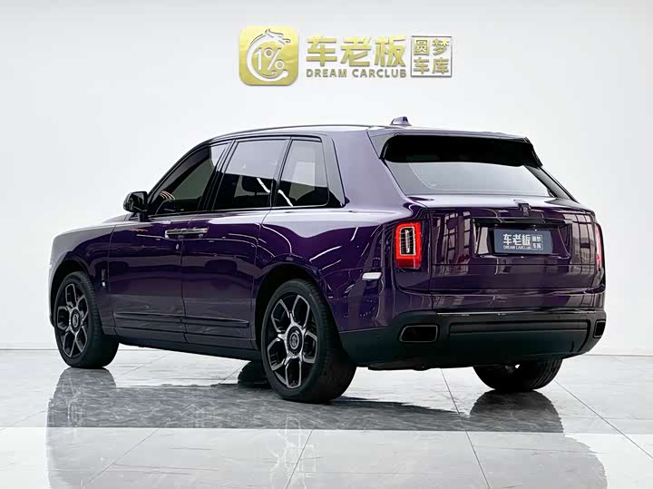 Фото 6 - Rolls-Royce Cullinan