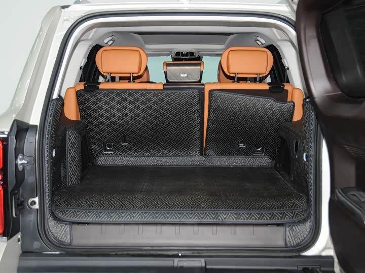 Фото 7 - Tank 500 Hybrid