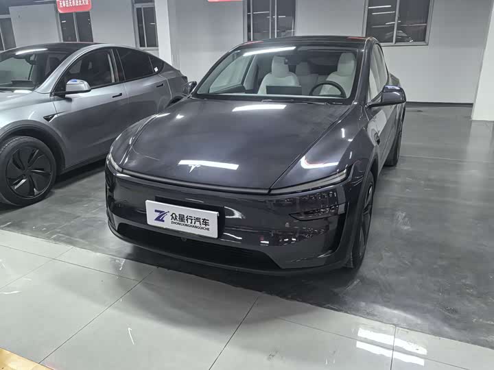 Фото 1 - Tesla Model Y