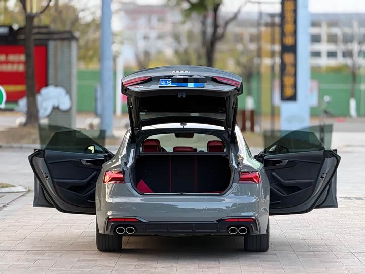 Фото 4 - Audi S5