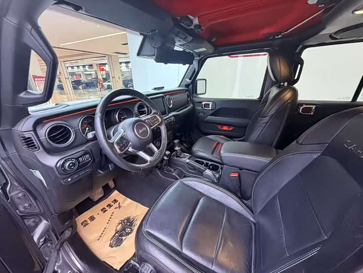 Фото 7 - Jeep Wrangler Hybrid