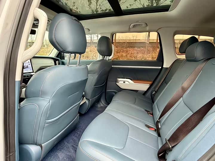 Фото 6 - Changan Deepal G318