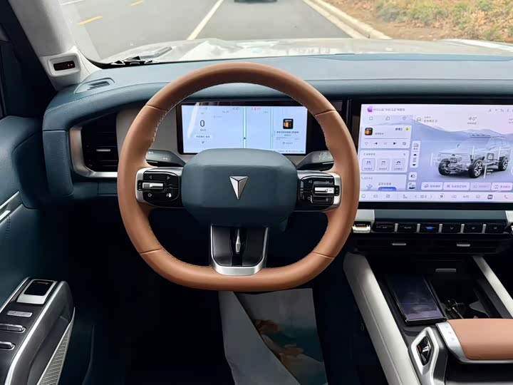 Фото 8 - Changan Deepal G318