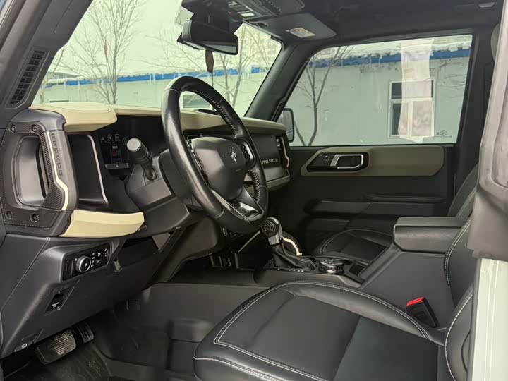 Фото 4 - Ford Bronco