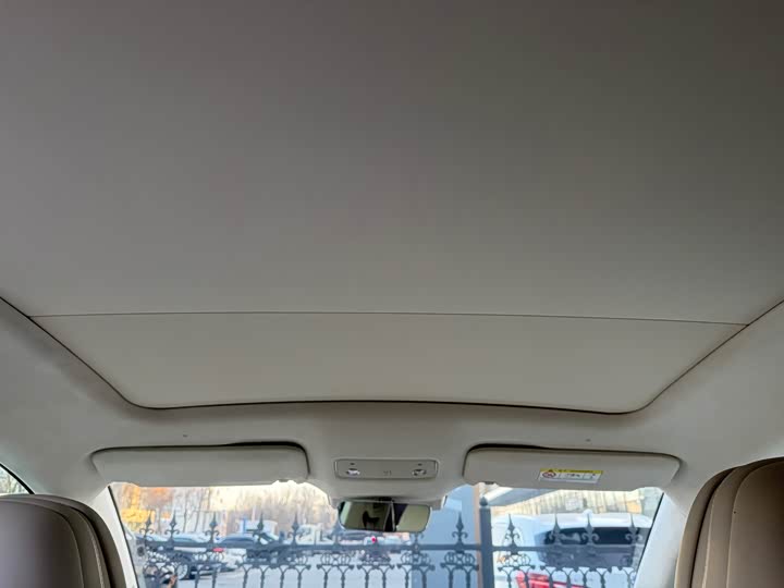 Фото 8 - Luxeed R7