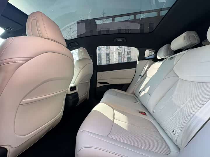 Фото 8 - XPeng G6