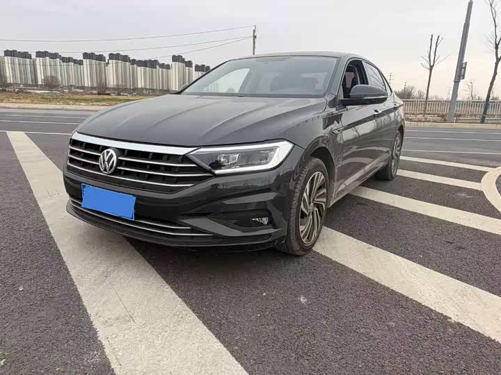 Фото 1 - Volkswagen Sagitar L