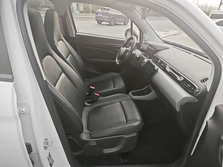 Фото 9 - Leapmotor T03