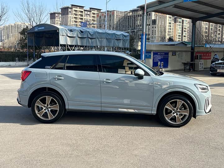 Фото 5 - Audi Q2L