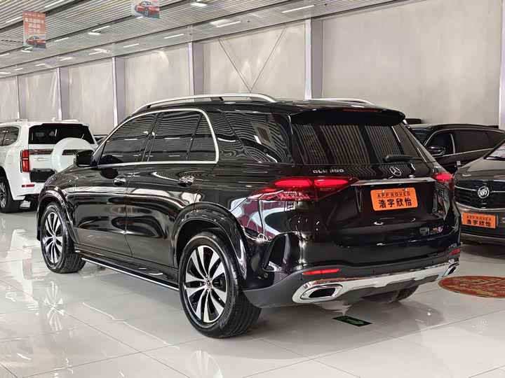 Фото 6 - Mercedes-Benz GLE-Class