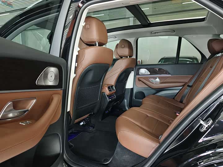 Фото 8 - Mercedes-Benz GLE-Class