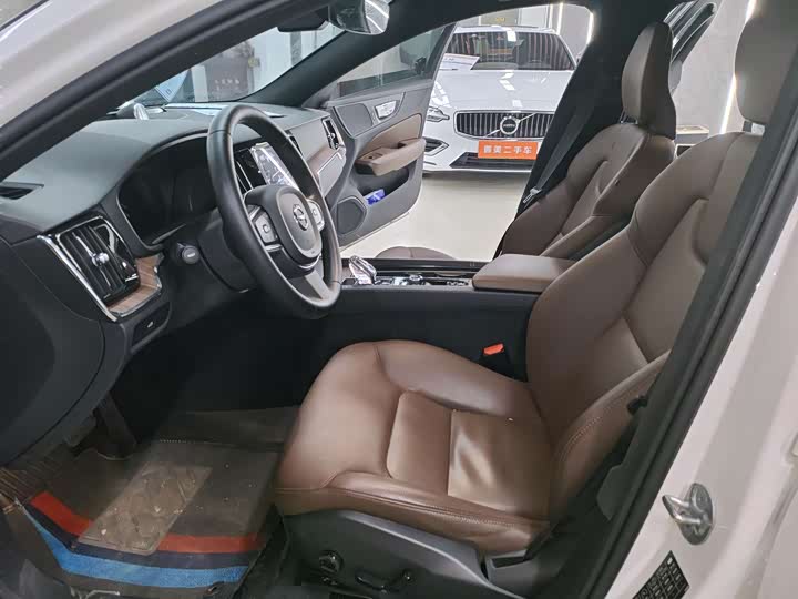 Фото 6 - Volvo S60