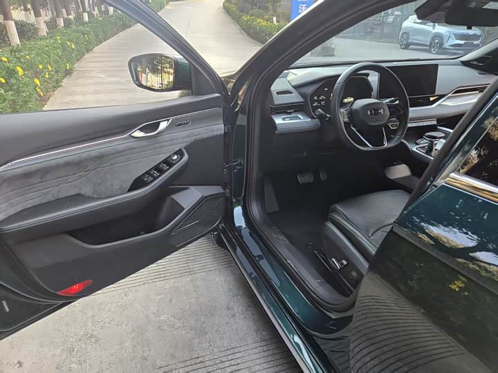 Photo 5 - Geely Preface