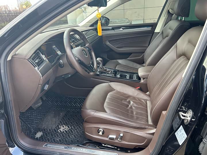 Фото 4 - Volkswagen Phideon