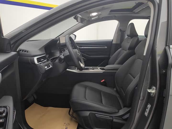 Фото 9 - Geely Emgrand