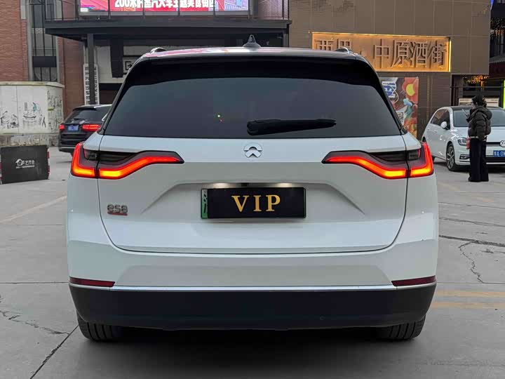 Фото 4 - Nio ES8