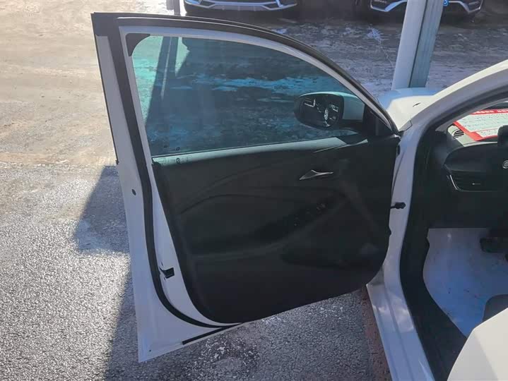 Фото 7 - Buick Verano