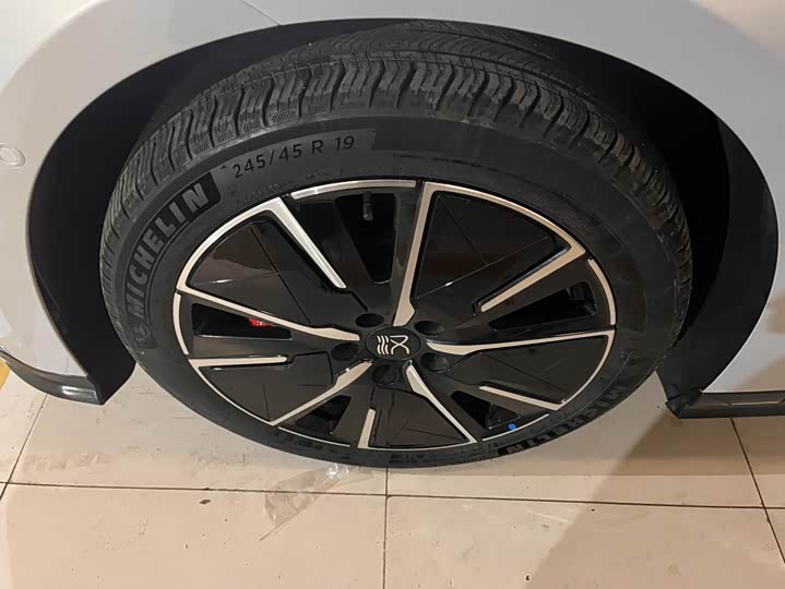 Фото 5 - BYD Han L