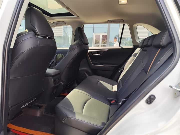 Фото 5 - Toyota Wildlander