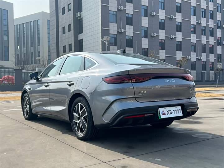 Фото 6 - BYD Qin L